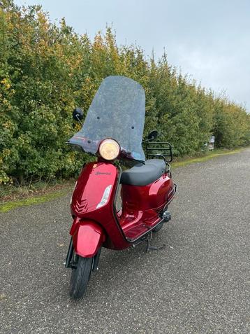 La Souris Sourini Brom Scooter Geel Kenteken beschikbaar voor biedingen