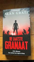 De laatste granaat 1945 Okinawa van Alan Gratz, Ophalen of Verzenden, Zo goed als nieuw