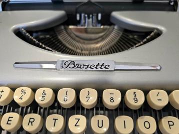 Brosette Typemachine zilvergrijs beschikbaar voor biedingen