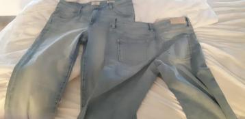 2  x spijkerbroek bootcut  beschikbaar voor biedingen