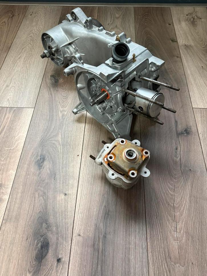 Watergekoeld 172cc blok, Fietsen en Brommers, Brommeronderdelen | Scooters, Nieuw, Piaggio, Blok, Ophalen