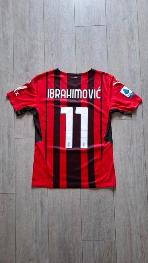 AC Milan 21/22 (thuis-tenue) + Zlatan Ibrahimović #11, Verzamelen, Sportartikelen en Voetbal, Nieuw, Shirt, Buitenlandse clubs