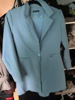 2 grote dozen kleding maat S, Ophalen, Zo goed als nieuw