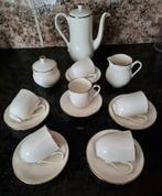 BIJZONDERE DESIGN  MOSA SERVIES CREME GOUDEN RAND, Antiek en Kunst, Ophalen of Verzenden