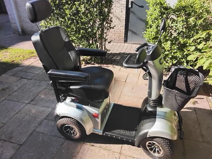 Scootmobiel Ceres SE-4 voorzien van 2 nieuwe 50 ah accus, Diversen, Brommobielen en Scootmobielen, Zo goed als nieuw, Vermeiren