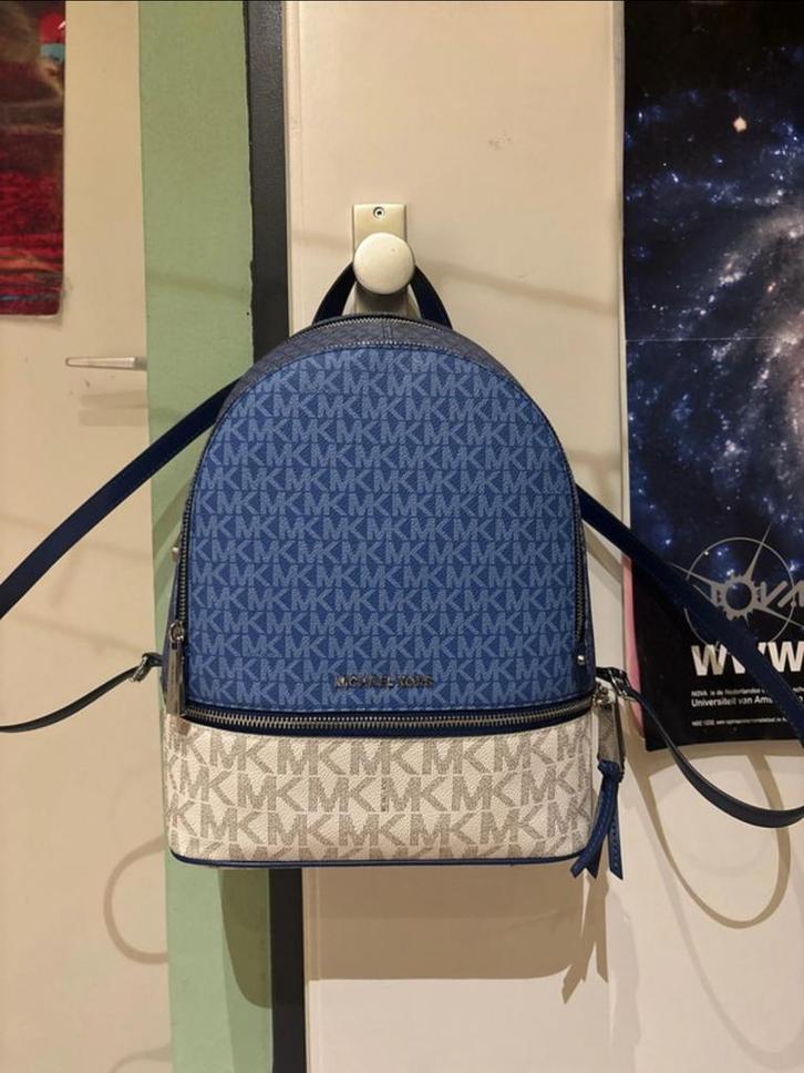 Michael Kors Rhea Rugzak - Nieuw!, Sieraden, Tassen en Uiterlijk, Tassen | Rugtassen, Nieuw, Overige merken, 25 tot 40 cm, 30 tot 45 cm