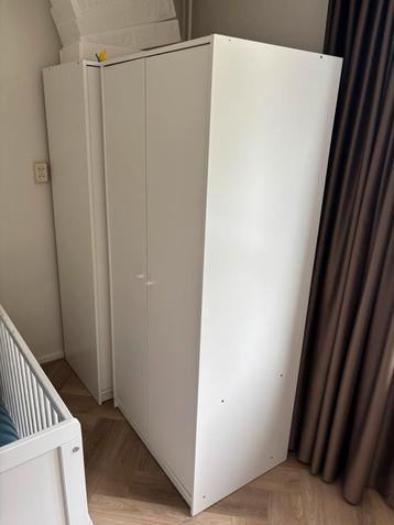 2 nieuwe kasten 175X80 en 55cm diep