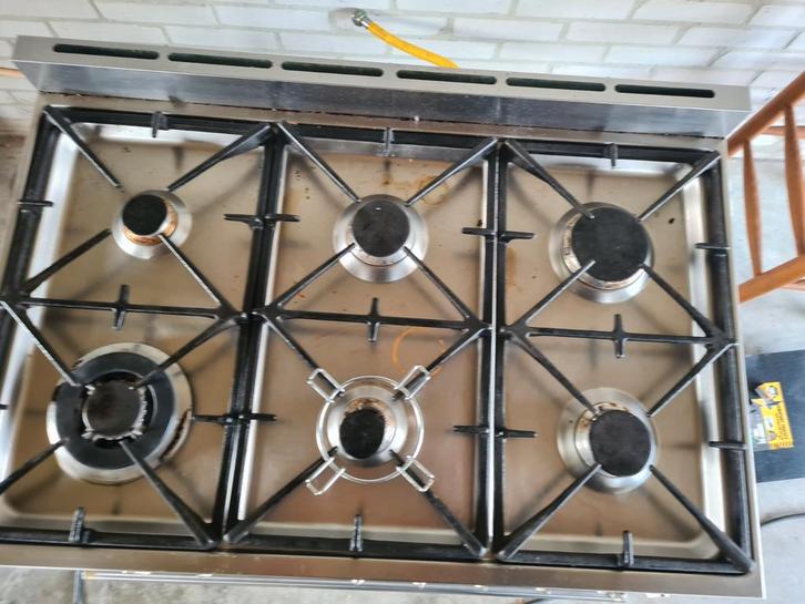Smeg fornuis 90cm – 6 pits + oven – €150 meeneemprijs, Witgoed en Apparatuur, Fornuizen, Gebruikt, Vrijstaand, Gas, 5 kookzones of meer