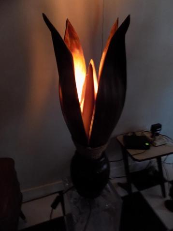 Lamp tafellamp palmbladenlamp in keramiek pot beschikbaar voor biedingen