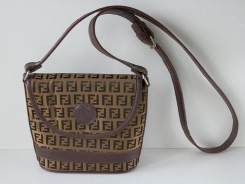 Fendi Roma damestas., Sieraden, Tassen en Uiterlijk, Tassen | Damestassen, Zo goed als nieuw, Overige typen, Bruin, Ophalen of Verzenden