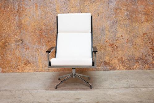 ZGAN witte leren Rob Parry Lotus lounge design draaifauteuil, Huis en Inrichting, Fauteuils, Zo goed als nieuw, Leer, Metaal, Stof