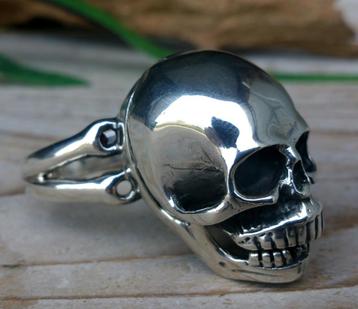 Wie snel is scoort €15,- korting  - Skull Ring - Echt Zilver beschikbaar voor biedingen