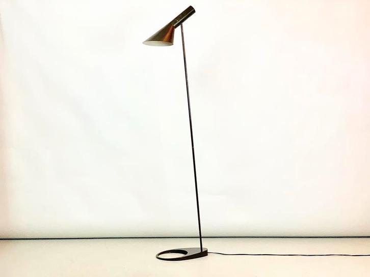 Stijlvolle vintage vloerlamp, Huis en Inrichting, Lampen | Vloerlampen, Zo goed als nieuw, 150 tot 200 cm, Metaal, Ophalen