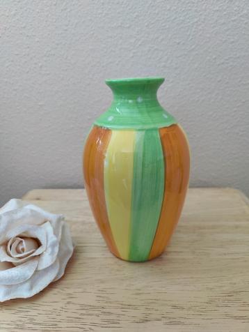 Prachtige vaas in de retro kleuren groen, geel en oranje beschikbaar voor biedingen