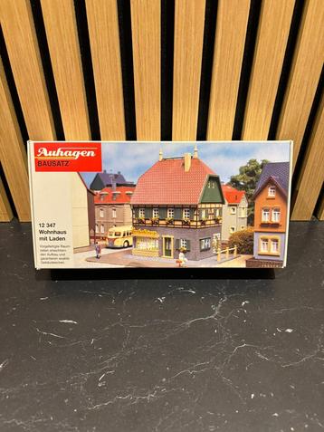 Auhagen H0 12347 woonhuis met winkel nieuw beschikbaar voor biedingen