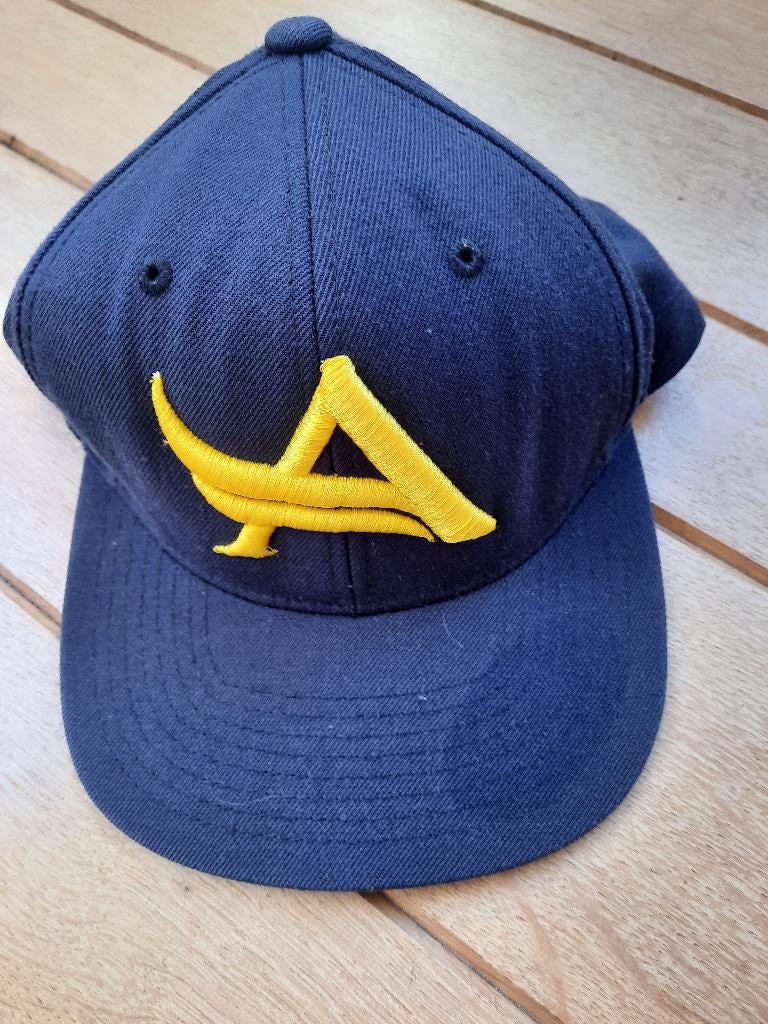 Yupoong The Classics pet cap snapback A blauw - nieuw -, Nieuw, Pet, Yupoong The Classics, One size fits all