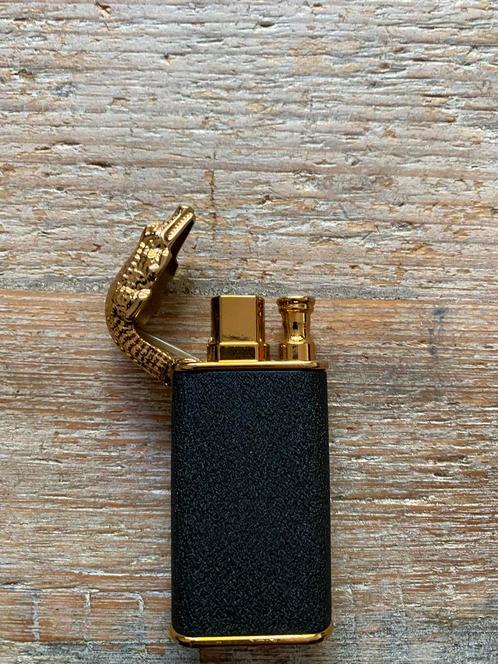 Luxe krokodil aansteker, Verzamelen, Rookartikelen, Aanstekers en Luciferdoosjes, Nieuw, Aansteker, Verzenden