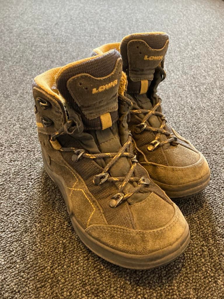 Lowa bergschoenen kind goretex maat 31, Gebruikt, Jongen of Meisje, Overige typen, Ophalen of Verzenden