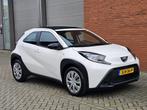Toyota Aygo X 1.0 Vvt-i Cabrio 72 pk Bj 2023 Lage KM..!!, Stof, 920 kg, 4 stoelen, Wit