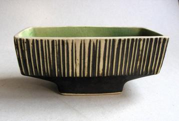 Typisch jaren 60 retro plantenbak, berkenbast decor beschikbaar voor biedingen