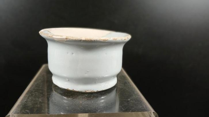 Antieke 18e eeuw Delft wit aardewerk zalfpot, Antiek en Kunst, Antiek | Keramiek en Aardewerk, Ophalen of Verzenden