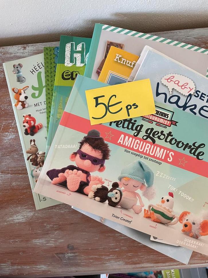 HAAKBOEKEN, Hobby en Vrije tijd, Breien en Haken, Zo goed als nieuw, Haken, Patroon of Boek, Ophalen of Verzenden