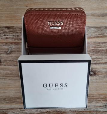 Guess Los Angeles dames portemonnee beschikbaar voor biedingen