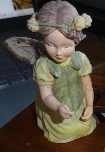 Een van de Flower Fairies / Bloemenkinderen op pin beschikbaar voor biedingen