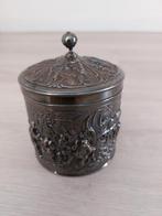 Antiek verzilverd doosje met Reliëf, Ophalen of Verzenden