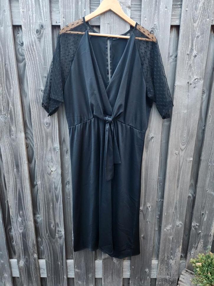Nette jurk zwart maat 46, Kleding | Dames, Grote Maten, Zo goed als nieuw, Jurk, Zwart, Ophalen of Verzenden