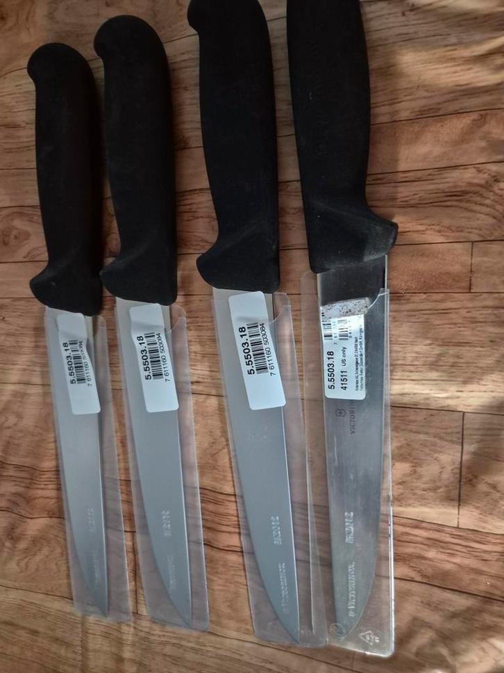 Professioneel Uitbeenmes - Victorinox, Huis en Inrichting, Keuken | Bestek, Zo goed als nieuw, Los bestek, Rvs of Chroom, Ophalen of Verzenden