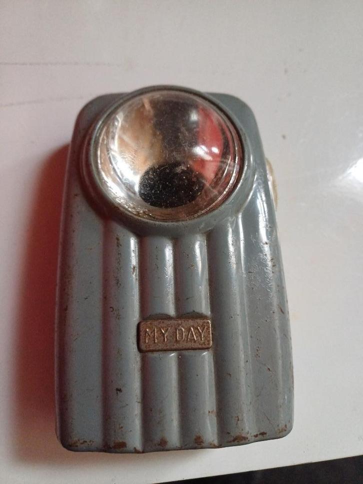 Oude zaklamp my day, Antiek en Kunst, Curiosa en Brocante, Ophalen of Verzenden