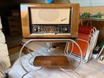 Mooi stukje nostalgie radio met radiotafeltje, Antiek en Kunst, Antiek | Tv's en Audio, Ophalen