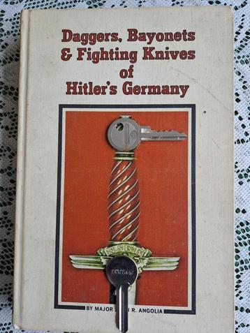 Daggers,Bayonets &Fighting Knives of hitlers germany 