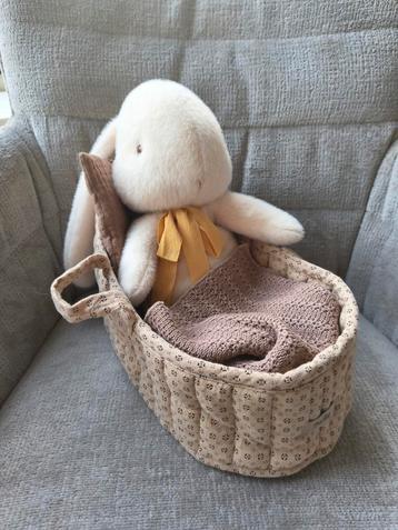 Nieuwe Maileg draagmand inclusief Bunny & Kuiken. beschikbaar voor biedingen