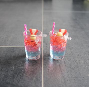 Glaasjes sap + fruit in miniatuur nieuw schaal 1:4 beschikbaar voor biedingen