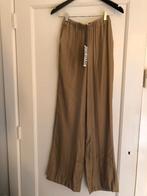 NIEUW Solo Tre mooie broek Italiaans khaki/beige mt S, Ophalen, Solotre, Beige, Nieuw