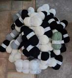 Grote partij Zeeman Royal wol 65 bollen - Diverse kleuren, Hobby en Vrije tijd, Ophalen of Verzenden, Nieuw, Breien of Haken, Wol of Garen