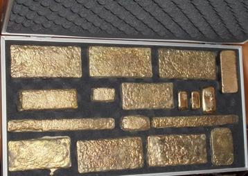 Koffer Vol Met Goud 17 Goudbaren Goudbaar Inclusief Koffer beschikbaar voor biedingen