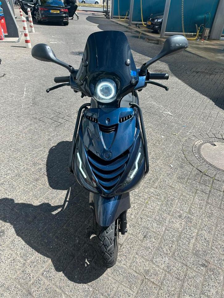Piaggio Zip - Goede Staat, Fietsen en Brommers, Scooters | Piaggio, Gebruikt, Zip, Maximaal 45 km/u, Benzine, Ophalen