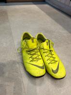 Nike mercurial voetbalschoenen mt 39 geel, Schoenen, Gebruikt, Ophalen of Verzenden
