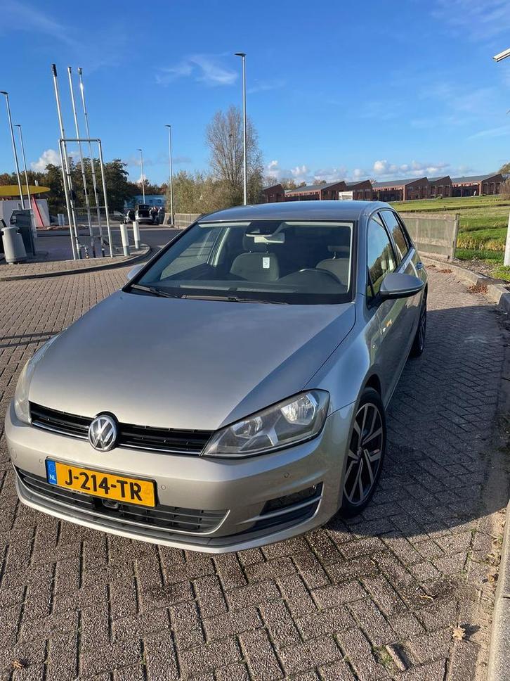 Volkswagen Golf 1.2 TSI 77KW 5D DSG 7 versnelling 2013 Grijs, Auto's, Volkswagen, Particulier, Golf, ABS, Adaptieve lichten, Adaptive Cruise Control