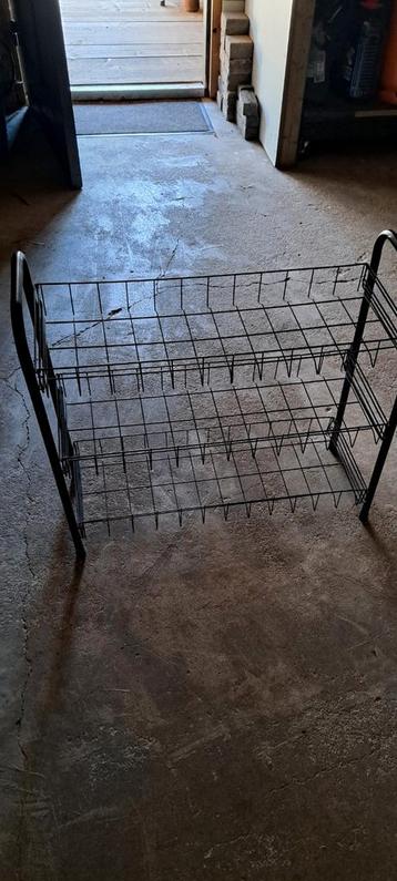 Schoenen rek  beschikbaar voor biedingen