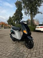 Piaggio quartz, Fietsen en Brommers, Scooters | Piaggio, Ophalen, Tweetakt, Overige modellen, Maximaal 45 km/u