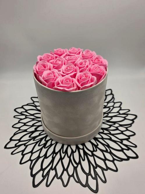 Flowerbox met zeeprozen, Hobby en Vrije tijd, Overige Hobby en Vrije tijd, Nieuw, Ophalen of Verzenden