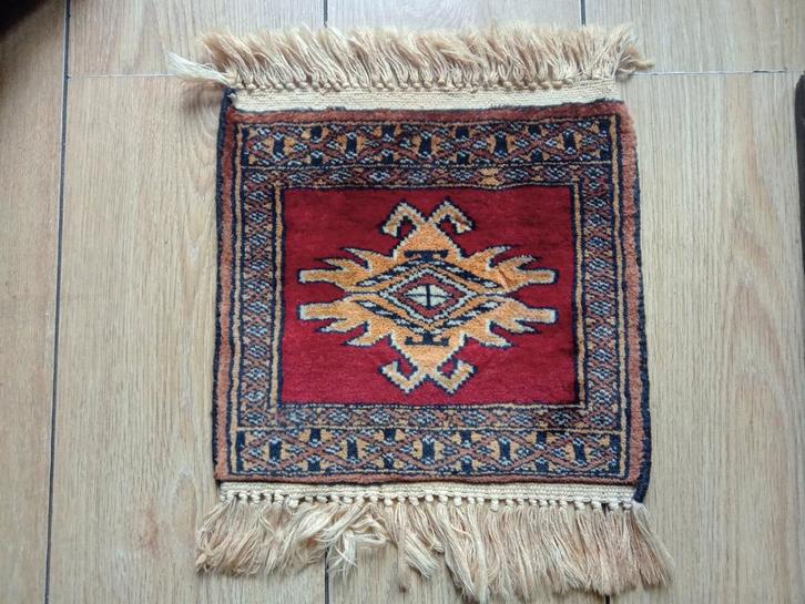 Perzisch kleedje / wandkleedje, Huis en Inrichting, Stoffering | Tapijten en Kleden, Zo goed als nieuw, Minder dan 50 cm, Minder dan 50 cm