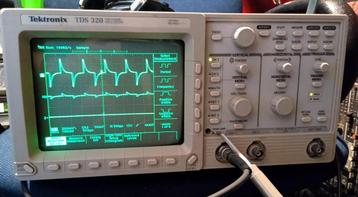 Oscilloscoop Tetronix TDS320 / 2 Ch / 100MHz / Perfect staat beschikbaar voor biedingen