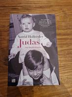 Boek Judas een film kromiek, Nieuw, Ophalen of Verzenden, Film, Tv en Media, Astrid Holleeder