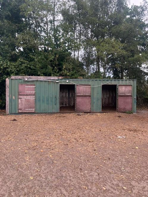 Containerstal 3 stallen, Dieren en Toebehoren, Stalling en Weidegang, Stalling, Weidegang, Toebehoren, 2 of 3 paarden of pony's