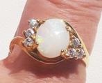 Mooie gouden ring met opaal en zirkonia 8 karaats, Sieraden, Tassen en Uiterlijk, Ringen, Verzenden, 19 tot 20, Zo goed als nieuw